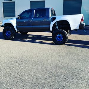 Toyota Tacoma lift kit